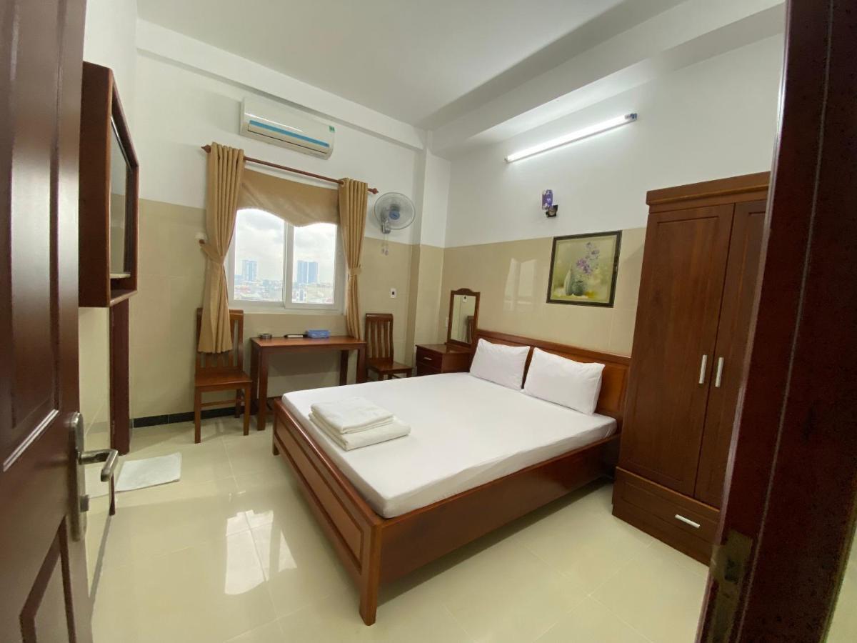 Hotel My Viet Di An Bagian luar foto