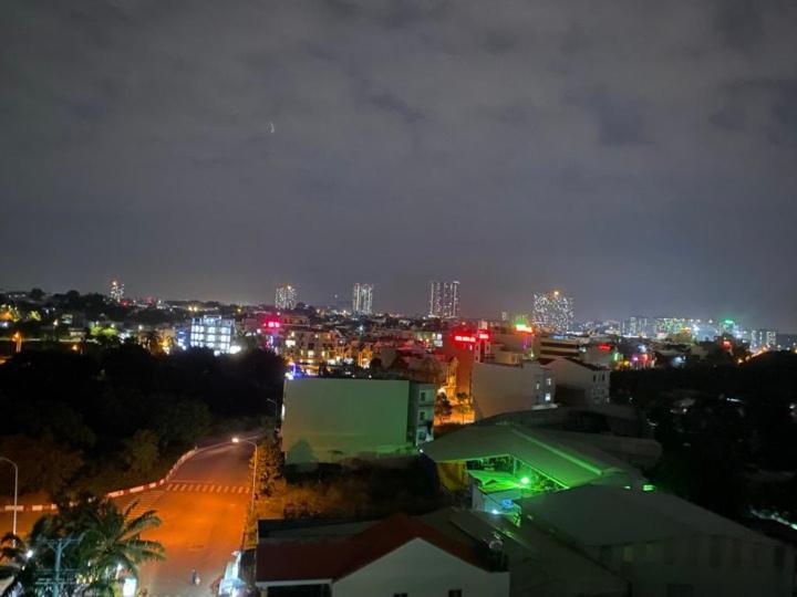 Hotel My Viet Di An Bagian luar foto
